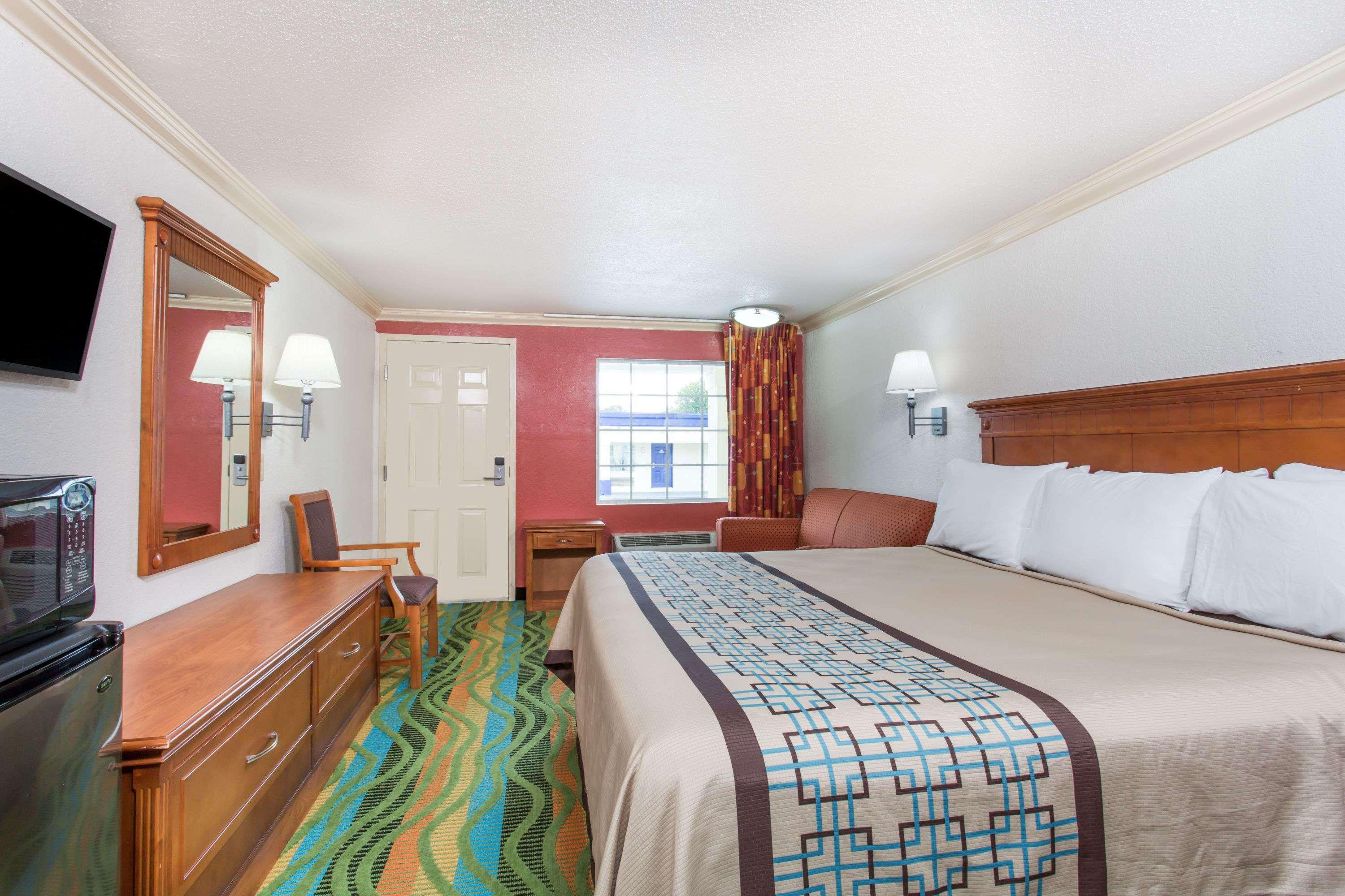 Days Inn By Wyndham Virginia Beach Town Center Exteriör bild